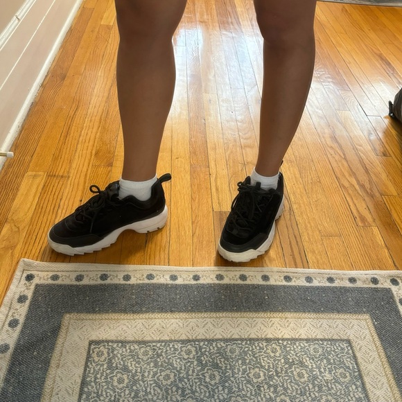 Black and White Fila Velour/Velvet Disruptor Sneakers, 7.5 - Picture 5 of 5